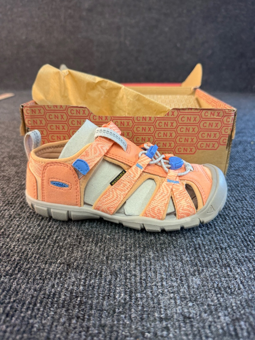 Keen Kids Coral and Blue Closed-Toe Sport Sandal size 12